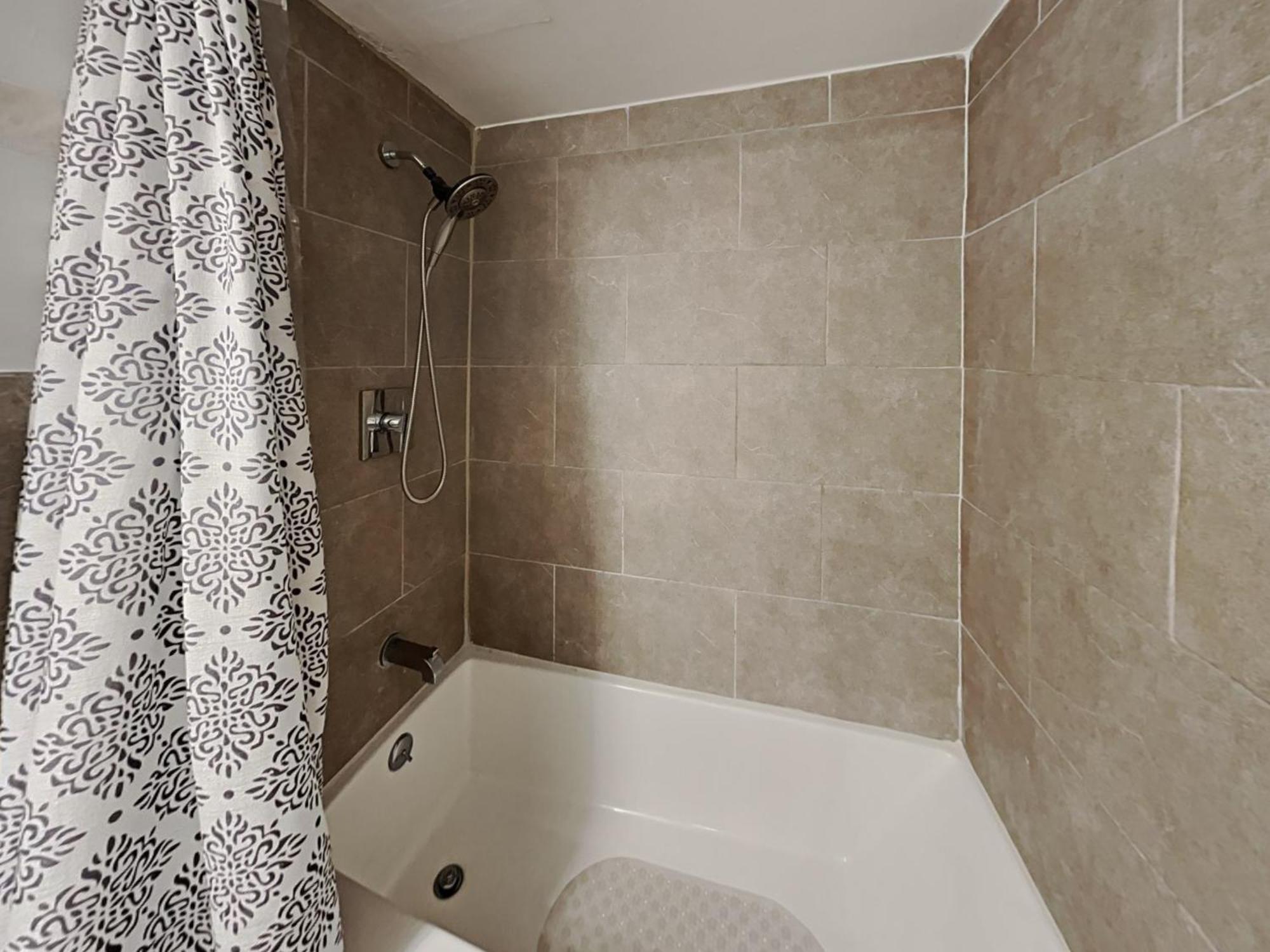 Private Rooms At Miami Centrally Located With Free Parking Exteriér fotografie