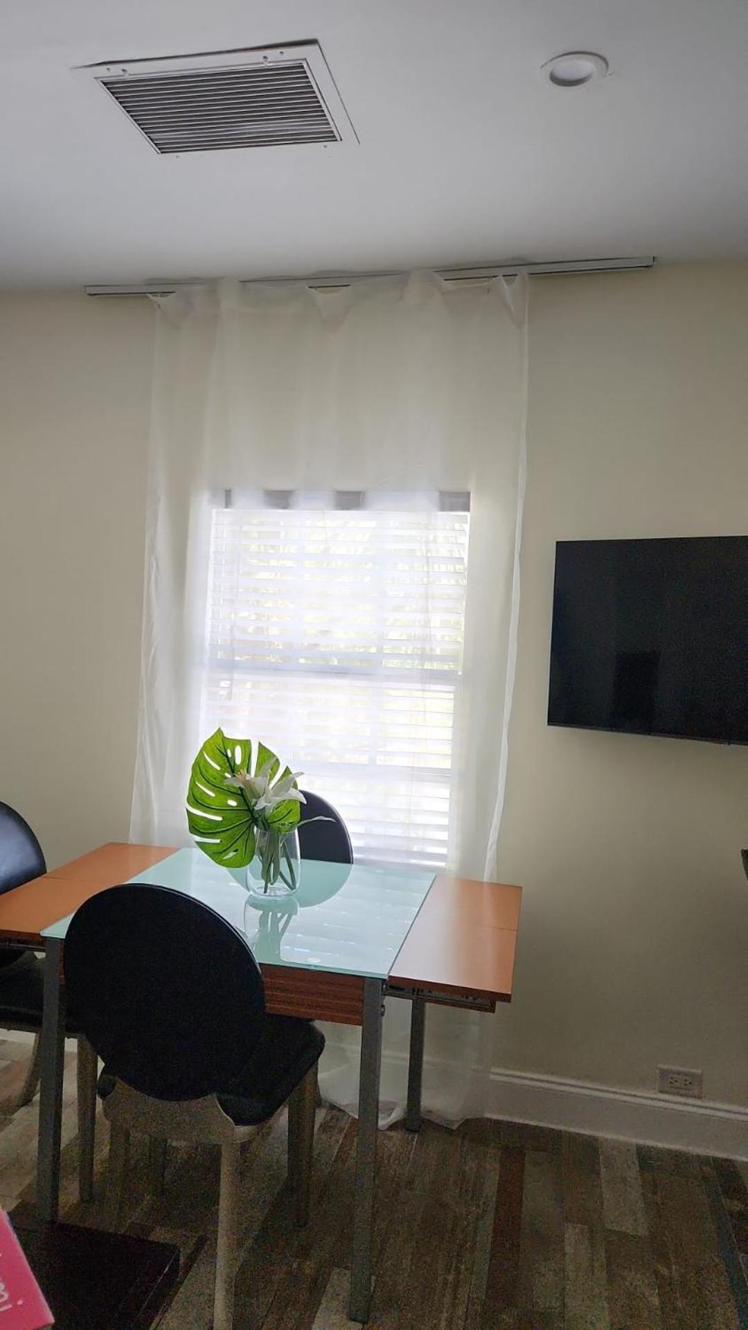 Private Rooms At Miami Centrally Located With Free Parking Exteriér fotografie