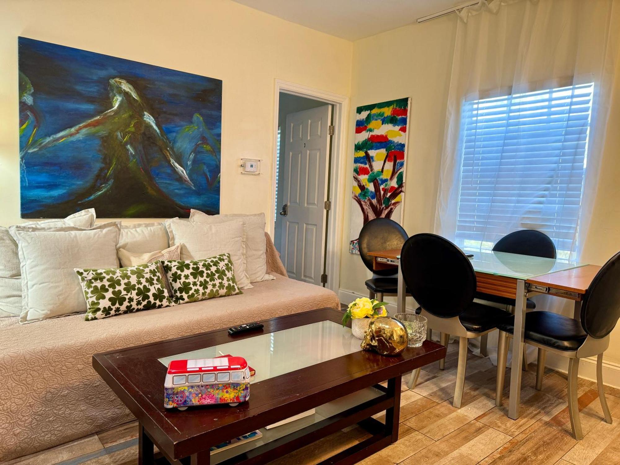 Private Rooms At Miami Centrally Located With Free Parking Exteriér fotografie