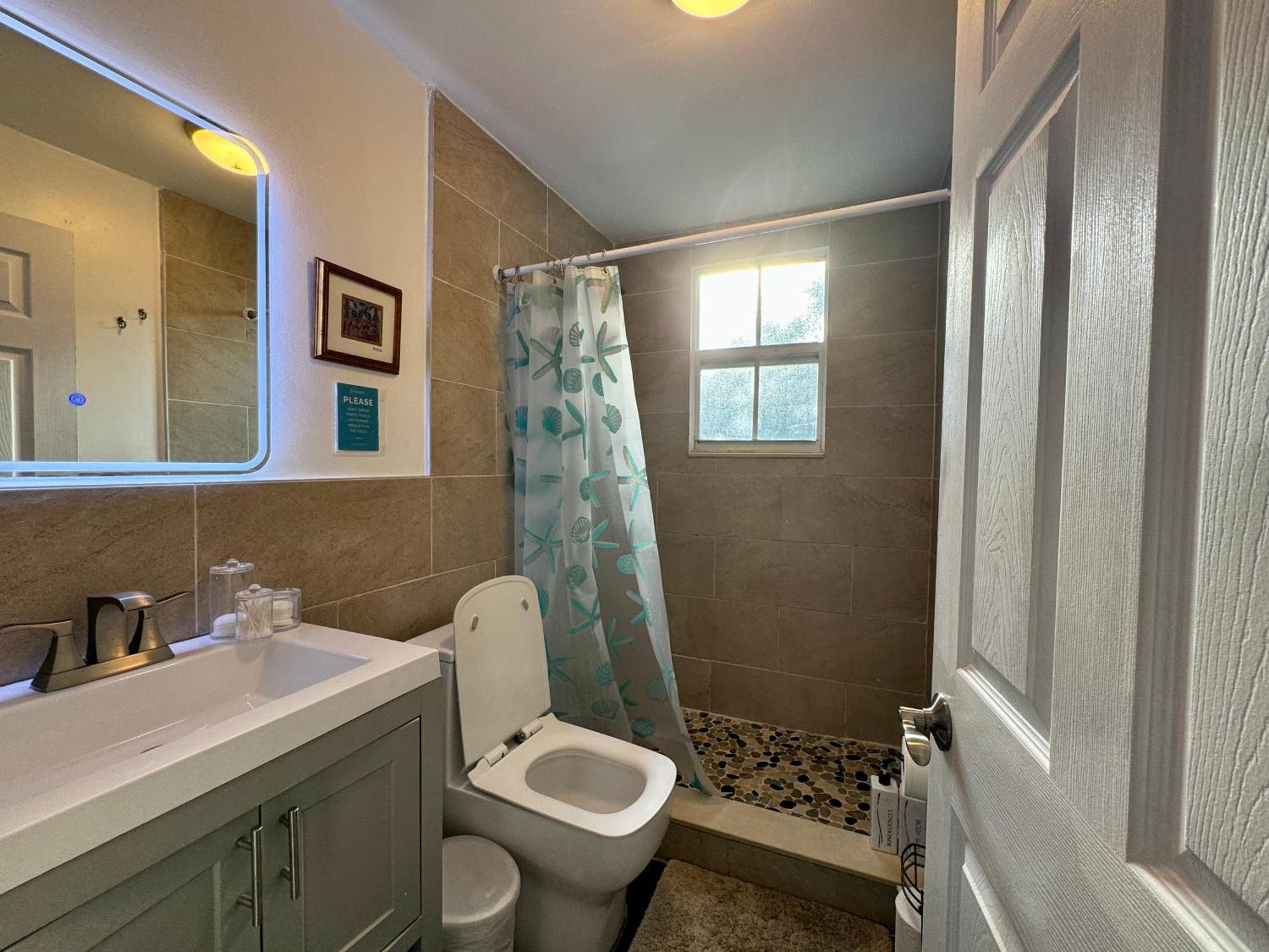 Private Rooms At Miami Centrally Located With Free Parking Exteriér fotografie